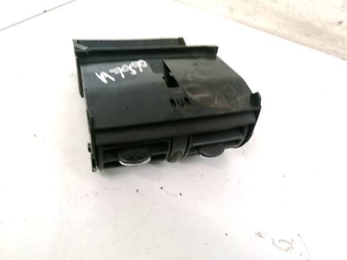 air-vent-mercedes-benz-c-class-w203-2000-2001-2002-2003-2004-2005-2006-2007-32904138 main image