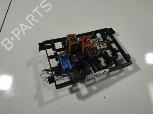 fuse-box-vw-bora-i-1j2-1998-1999-2000-2001-2002-2003-2004-2005-2006-2007-2008-2009-2010-2011-2012-2013-32540715 main image