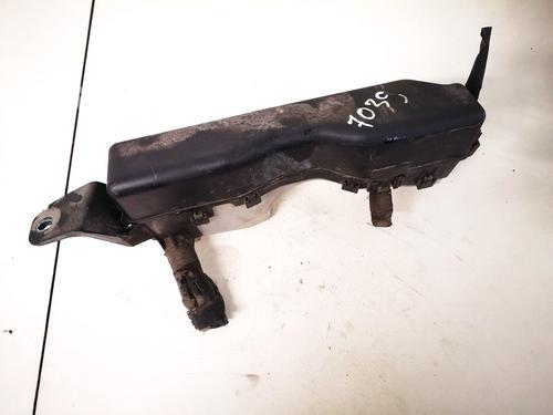 Used Fuse box Fuse box TOYOTA COROLLA Verso (_E12_) 2.0 D-4D (CDE120_, CDE120R) (90 hp) 33097197 33097197