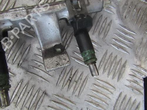 Injector Injector FORD FOCUS I (DAW, DBW) 1.6 16V (100 hp) 35667190 35667190