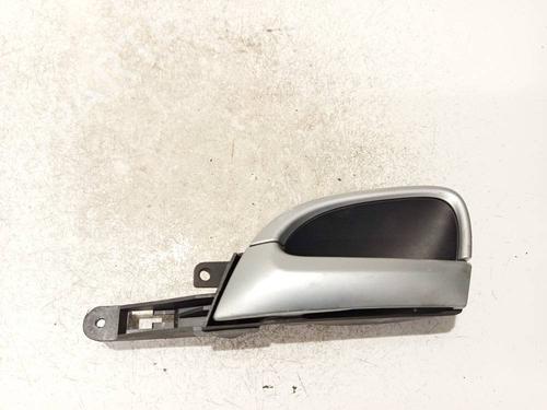 Used Front left interior door handle Front left interior door handle OPEL ASTRA H (A04) 1.6 (L48) (116 hp) 34878759 34878759