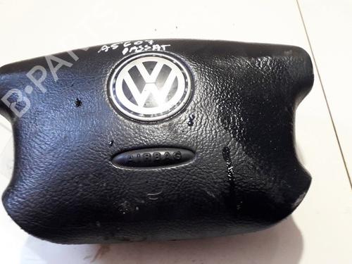 driver-airbag-vw-passat-b5-variant-3b5-1997-1998-1999-2000-2001-33529353 main image