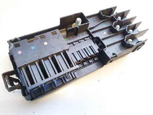 Used Fuse box MERCEDES-BENZ E-CLASS (W211) E 200 CDI (211.004) (122 hp) 32621555