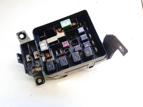 Used Fuse box Fuse box 38573026 38573026