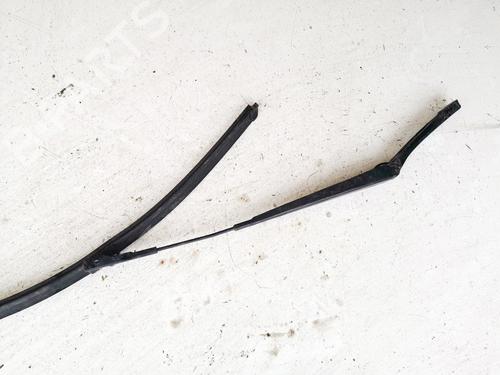 Used Front windshield wiper arm Front windshield wiper arm SKODA OCTAVIA II (1Z3) 1.9 TDI (105 hp) 33067044 33067044