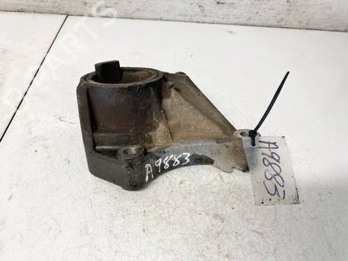 Used Engine mount Engine mount OPEL MERIVA A MPV (X03) 1.7 CDTI (E75) (100 hp) 32605064 32605064