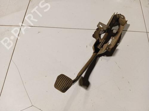 Pedal Pedal VOLVO S40 II (544) 2.0 D (136 hp) 34916492 34916492
