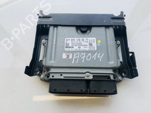 Used Engine control unit (ECU) Engine control unit (ECU) MERCEDES-BENZ CLS (C219) CLS 320 CDI (219.322) (224 hp) 32876608 32876608