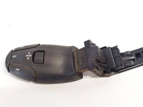 Used Steering wheel controls Steering wheel controls 34744231 34744231