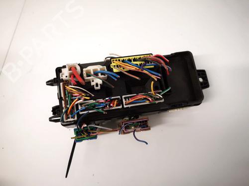 Used Fuse box Fuse box VOLVO V40 Estate (645) 1.9 DI (95 hp) 32884065 32884065