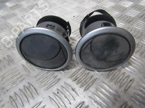 Used Air vent Air vent MAZDA 3 (BK) 1.6 DI Turbo (109 hp) 33497428 33497428