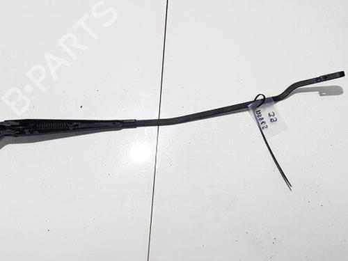 Used Front windshield wiper arm Front windshield wiper arm VW GOLF III (1H1) 1.8 (90 hp) 33107929 33107929