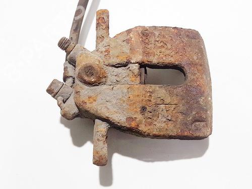 Used Left front brake caliper Left front brake caliper SUZUKI SX4 (EY, GY) 1.9 DDiS 4x4 (RW419D) (120 hp) 35546526 35546526
