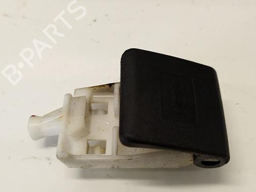 Innvendig håndtak Innvendig håndtak TOYOTA AVENSIS (_T25_) 2.0 D-4D (CDT250_, CDT250R) (116 hp) 34749910 34749910