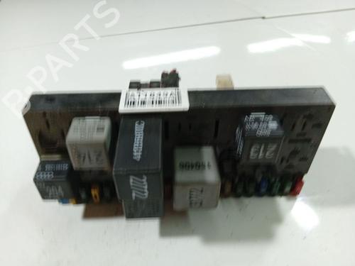 Used Fuse box Fuse box AUDI 80 B4 Saloon (8C2) 2.0 E (115 hp) 40029373 40029373