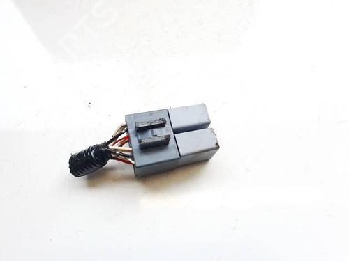 Used Fuse box Fuse box MERCEDES-BENZ VARIO Bus (B670) O 818 D (670.373, 670.374) (177 hp) 36690496 36690496