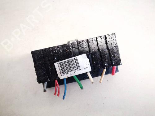 fuse-box-peugeot-307-3ac-2000-2001-2002-2003-2004-2005-2006-2007-2008-2009-2010-2011-2012-32927989 main image