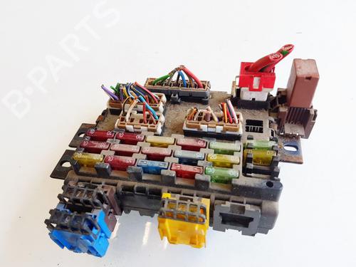 Used Fuse box Fuse box FIAT MULTIPLA (186_) 1.9 JTD 105 (186AXB1A) (105 hp) 33522377 33522377
