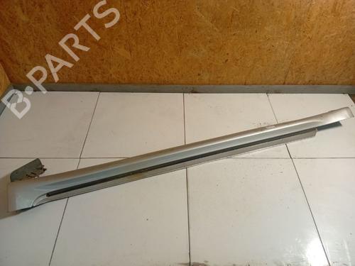 Used Left sideskirt Left sideskirt 37677672 37677672