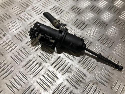 clutch-slave-cylinder-vw-golf-plus-v-5m1-521-2004-2005-2006-2007-2008-2009-2010-2011-2012-2013-35704469 main image
