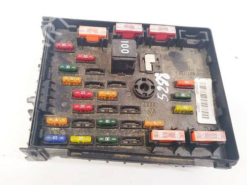Used Fuse box Fuse box VW PASSAT B7 (362) 1.6 TDI (105 hp) 32534068 32534068