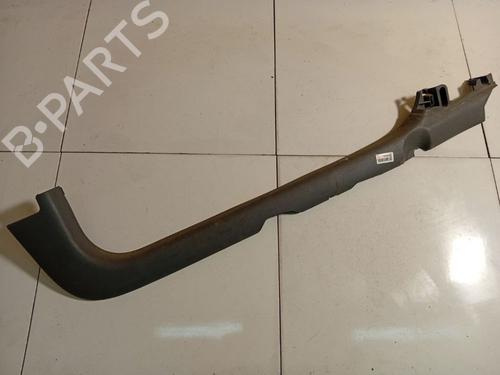 Estribo Estribo RENAULT CLIO II (BB_, CB_) 1.2 (BB0A, BB0F, BB10, BB1K, BB28, BB2D, BB2H, CB0A,... (58 hp) 39631967 39631967