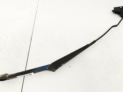 Used Front windshield wiper arm Front windshield wiper arm VW TRANSPORTER T4 Van (70A, 70H, 7DA, 7DH) 1.9 TD (68 hp) 32557697 32557697