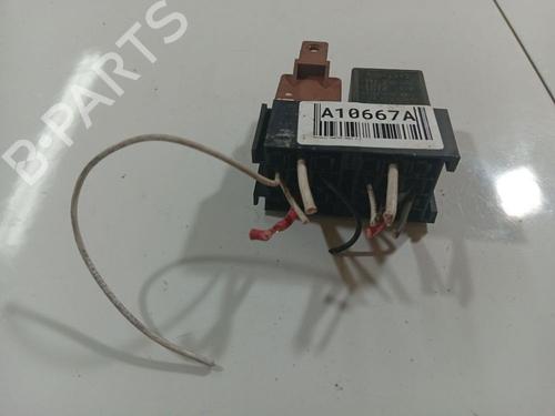 Used Fuse box RENAULT MASTER II Platform/Chassis (ED/HD/UD) 2.2 dCI 90 (ED0G, ED0N, HD0G, HD0N, HD1G, HD1N, UD0G,... (90 hp) 32553916