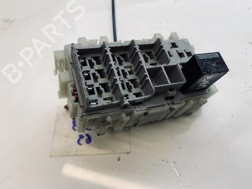 Used Fuse box Fuse box FORD GALAXY II (WA6) 2.0 TDCi (140 hp) 33089089 33089089