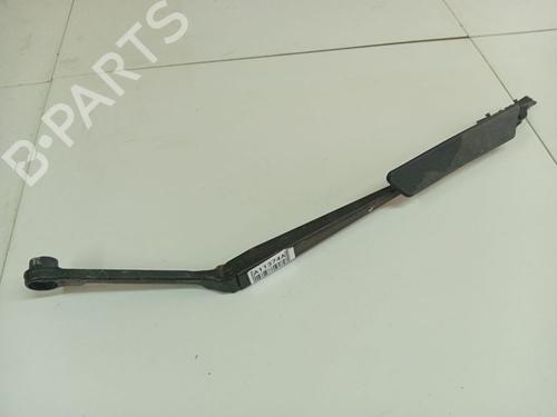 Used Front windshield wiper arm Front windshield wiper arm 36852441 36852441