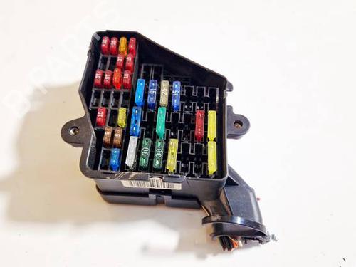 Used Fuse box VW PASSAT B5 Variant (3B5) 1.9 TDI (110 hp) 32579836