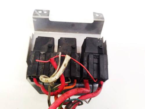 Used Fuse box Fuse box MERCEDES-BENZ M-CLASS (W163) ML 270 CDI (163.113) (163 hp) 32624342 32624342