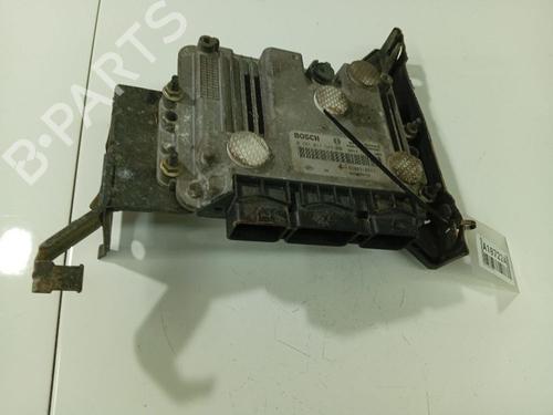 Used Engine control unit (ECU) Engine control unit (ECU) RENAULT SCÉNIC II (JM0/1_) 1.9 dCi (JM0G, JM12, JM1G, JM2C) (120 hp) 32851061 32851061