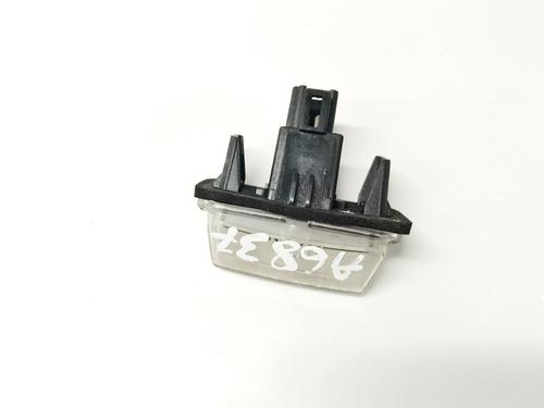licence-plate-light-toyota-yaris-_p15_-2013-35553781 main image