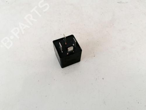 Electronic sensor FORD MONDEO III (B5Y) 2.0 TDCi | BP32878604M84 - Image 3