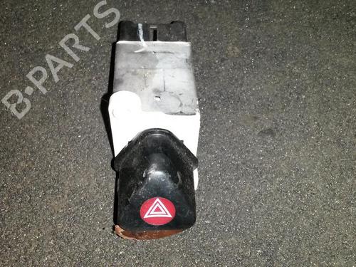 warning-switch-subaru-outback-be-bh-1998-1999-2000-2001-2002-2003-35648554 main image