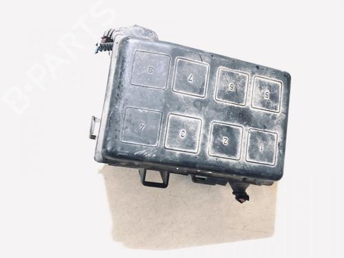 Used Fuse box Fuse box 33071637 33071637