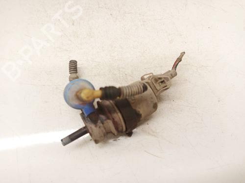 washer-pump-opel-astra-h-a04-2004-2005-2006-2007-2008-2009-2010-2011-2012-2013-2014-34746771 main image