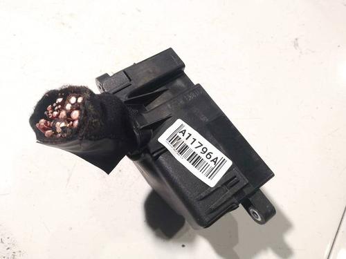 Used Fuse box Fuse box 39604473 39604473
