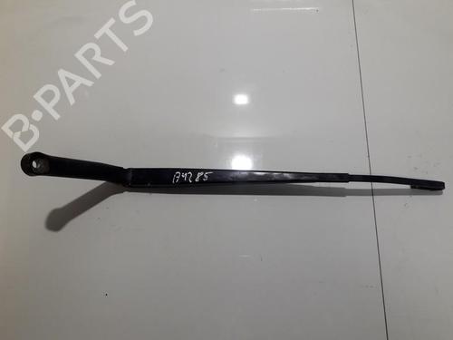 front-windshield-wiper-arm-audi-a6-c5-4b2-4b4-1997-1998-1999-2000-2001-2002-2003-2004-2005-33506197 main image