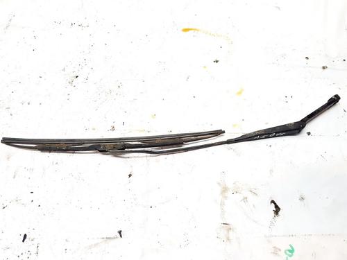 front-windshield-wiper-arm-audi-a4-b5-8d2-1994-1995-1996-1997-1998-1999-2000-2001-33064254 main image