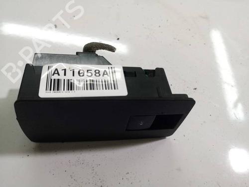 switch-opel-insignia-a-g09-2008-2009-2010-2011-2012-2013-2014-2015-2016-2017-32537723 main image