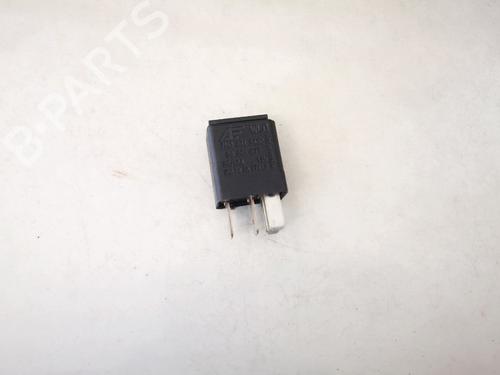 Used Electronic sensor Electronic sensor VW TOUAREG (7LA, 7L6, 7L7) 2.5 R5 TDI (174 hp) 33076418 33076418