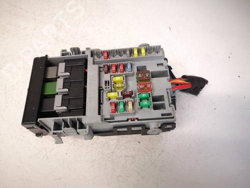Used Fuse box Fuse box 38006084 38006084