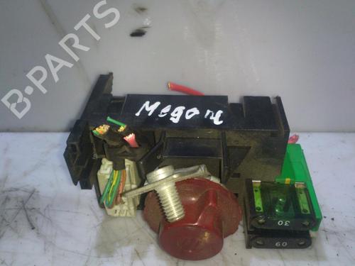 Used Fuse box Fuse box RENAULT MEGANE Scenic (JA0/1_) 2.0 i (JA0G) (114 hp) 33505370 33505370