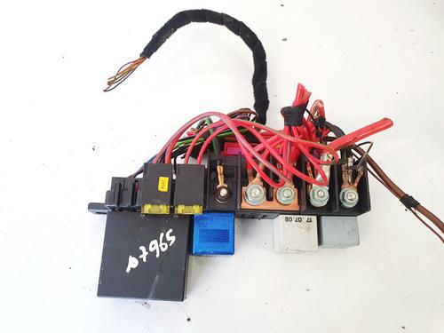 fuse-box-vw-passat-b55-3b3-2000-2001-2002-2003-2004-2005-32902339 main image