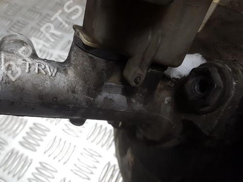 Brake master cylinder SAAB 9-3 (YS3F, E79, D79, D75) 2.2 TiD | BP35701371M77 - Image 2