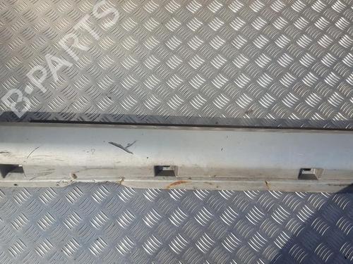 Used Left sideskirt Left sideskirt 35688743 35688743