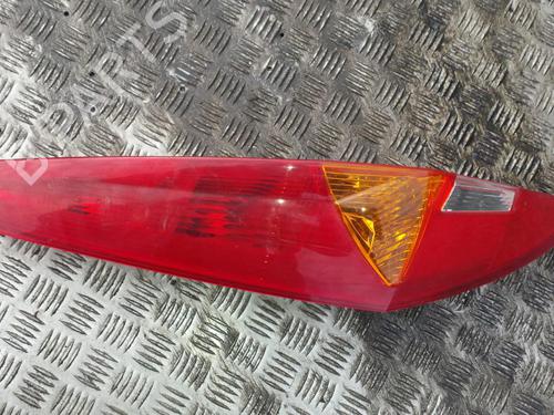 Used Left taillight Left taillight FIAT PUNTO (188_) 1.2 60 (188.030, .050, .130, .150, .230, .250) (60 hp) 35673488 35673488