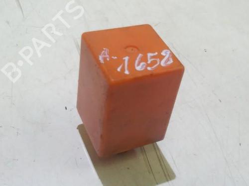Used Electronic sensor Electronic sensor PEUGEOT 806 (221) 2.1 td 12V (109 hp) 33490581 33490581